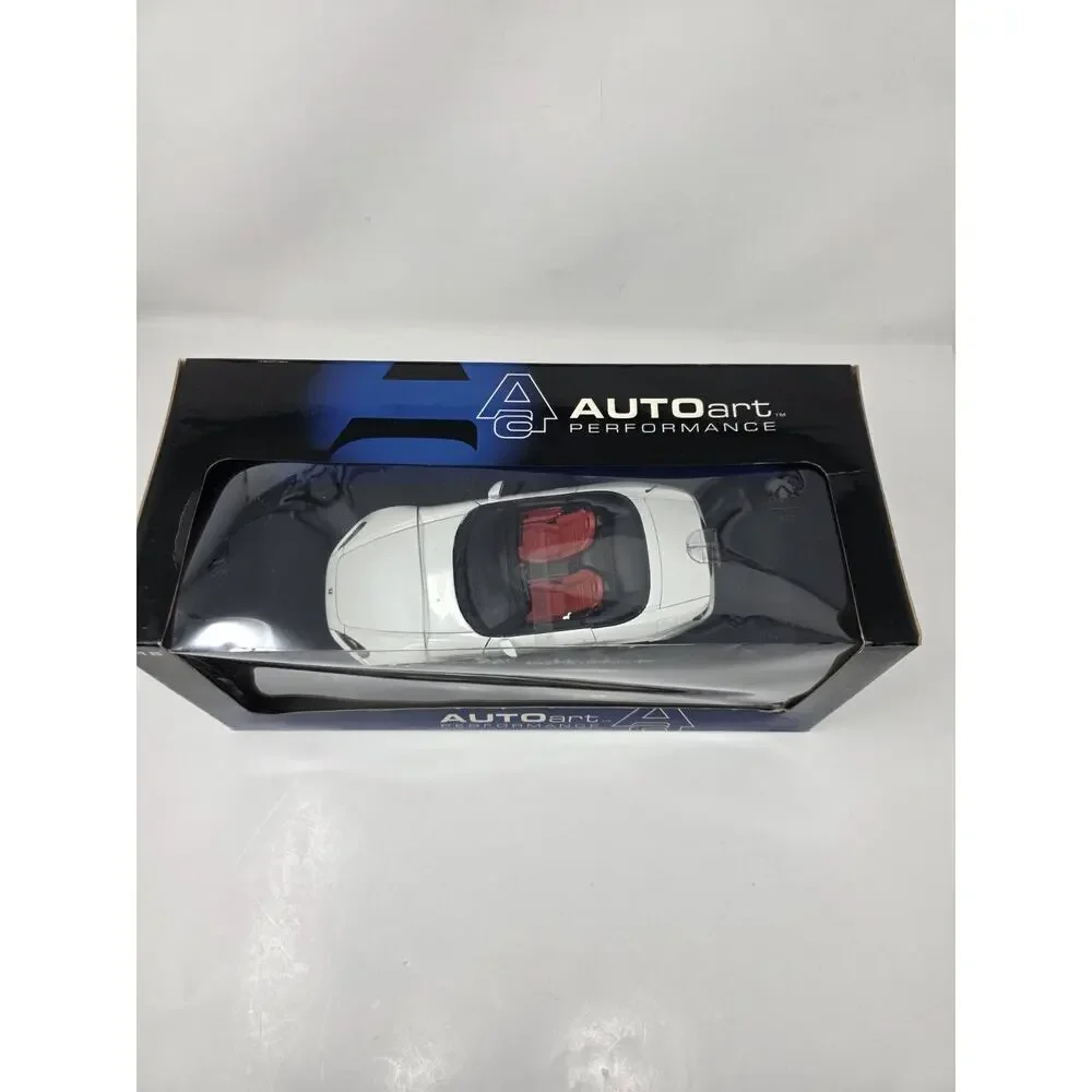 Autoart 1/18 Honda S2000 RHD White Mini Car New American Version In Box